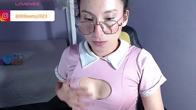 little  amy  online show from March 20, 1:46 am