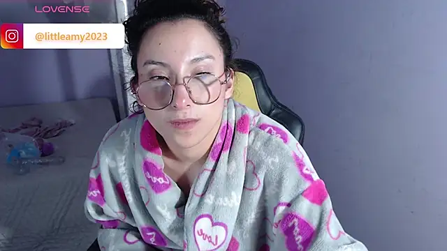 little  amy  online show from March 20, 4:51 am