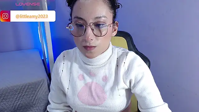 little  amy  online show from March 21, 12:18 am