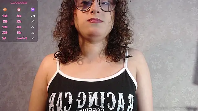 little  amy  online show from October 27, 8:35 pm