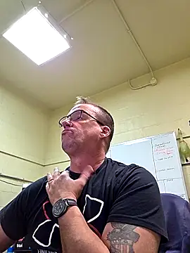 Snapshot of Cockrub1 chatting on February 17, 11:50 am Cockrub1 online show from February 17, 11:50 am