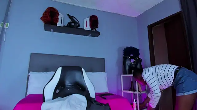 Coco Kiss online show from February 12, 7:20 pm