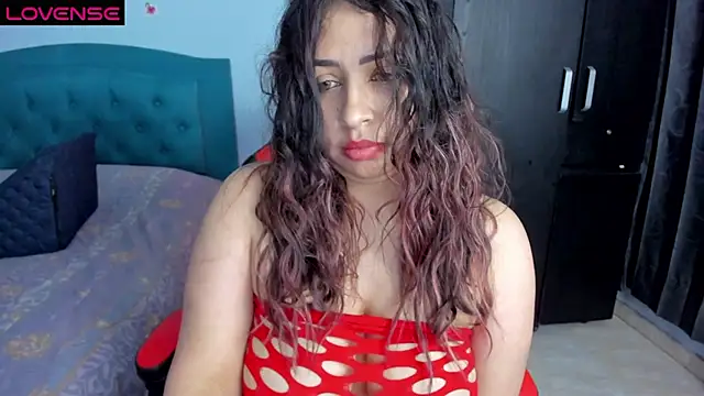 charlotee lovee69 online show from January 26, 1:31 am