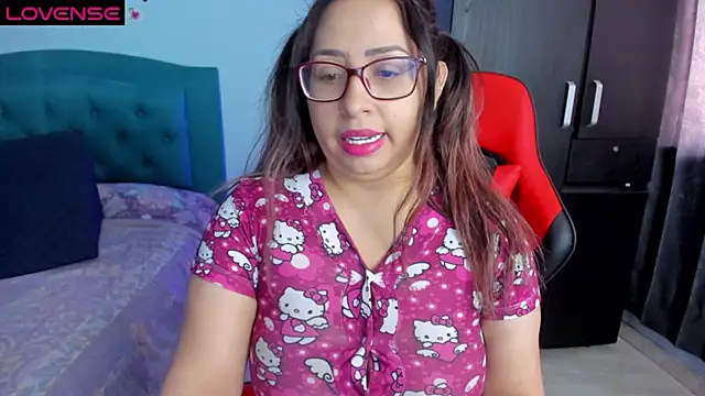 charlotee lovee69 online show from February 6, 5:09 pm