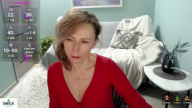 HornyMilf 777 online show from October 27, 5:33 am