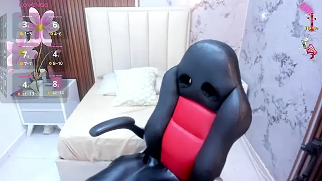 Snapshot of MILEY_JOAS2 chatting on February 11, 7:30 pm MILEY JOAS2 online show from February 11, 7:30 pm