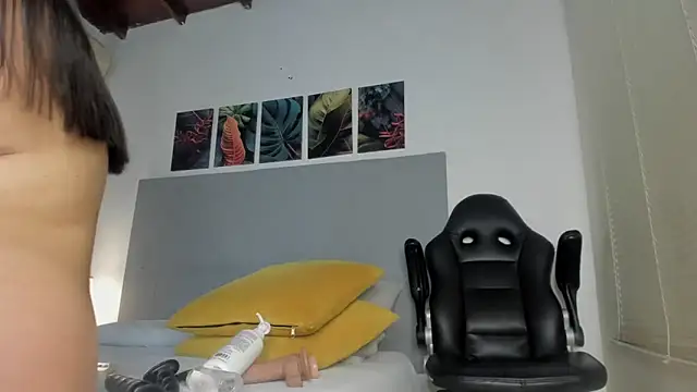  Molly rosse  online show from February 18, 12:23 pm