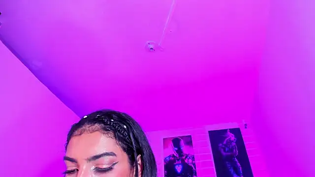 Alahia Rodriguez online show from March 1, 2:15 am