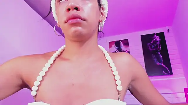 Alahia Rodriguez online show from November 21, 12:48 pm