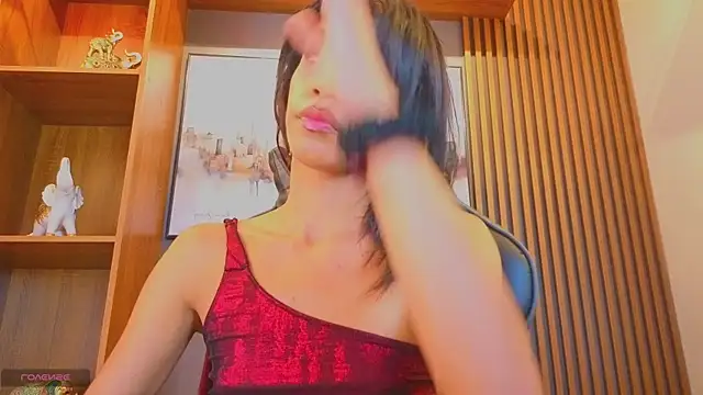 Alahia Rodriguez online show from July 11, 9:05 pm