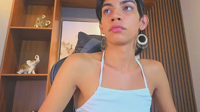 Alahia Rodriguez online show from July 22, 2:42 pm