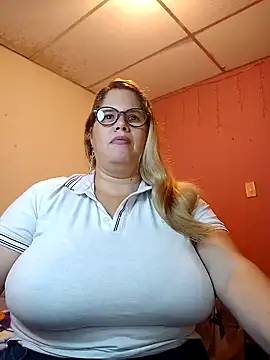 EllisW8 online show from January 9, 11:02 pm