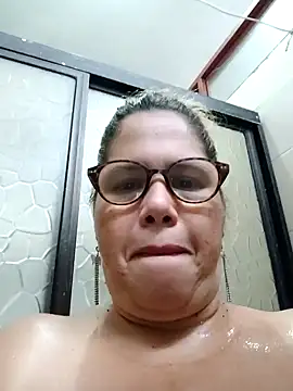 EllisW8 online show from January 21, 10:19 pm