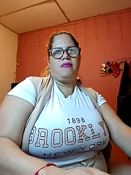 EllisW8 online show from January 30, 1:31 pm