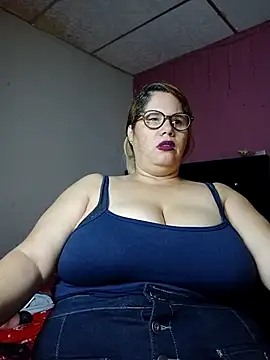 EllisW8 online show from February 12, 1:59 pm