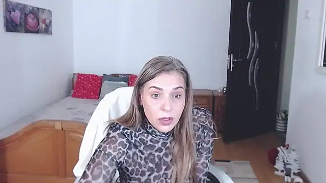 evamaria2024 online show from December 15, 9:46 am