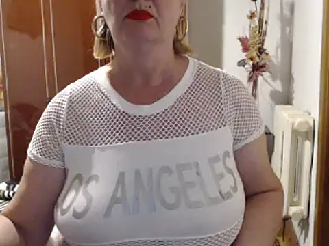 Snapshot of Secretfox chatting on September 26, 3:10 am Secretfox online show from September 26, 3:10 am