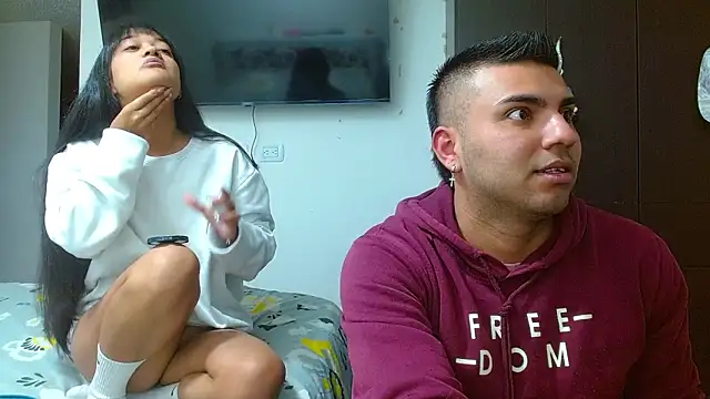 2ScarletandRyan8 online show from December 18, 9:58 am