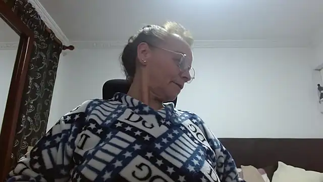 asleycavta online show from October 5, 2:10 am