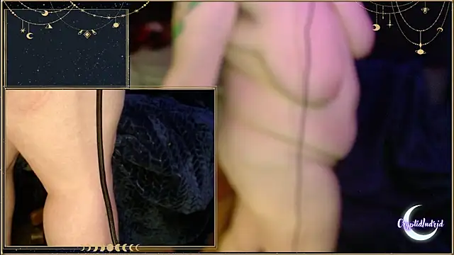 Snapshot of CryptidIndrid chatting on February 5, 4:59 am CryptidIndrid online show from February 5, 4:59 am