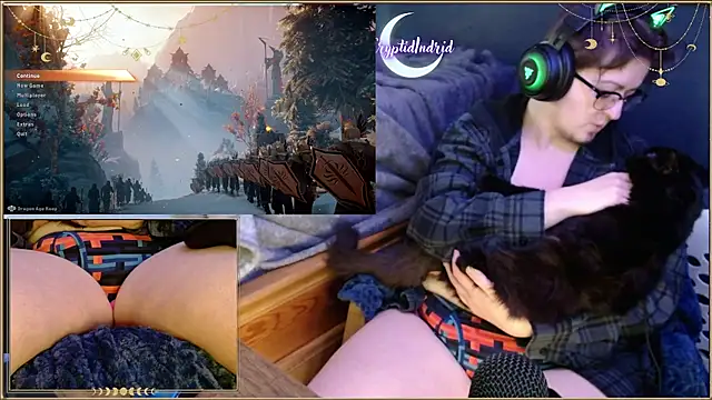 Snapshot of CryptidIndrid chatting on March 5, 1:42 am CryptidIndrid online show from March 5, 1:42 am