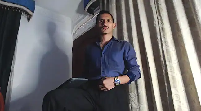 HomeAloneK online show from February 12, 7:45 pm