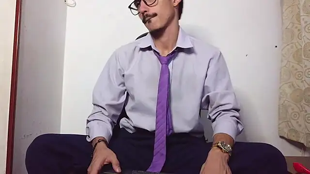 Snapshot of HomeAloneK chatting on February 12, 8:04 pm HomeAloneK online show from February 12, 8:04 pm