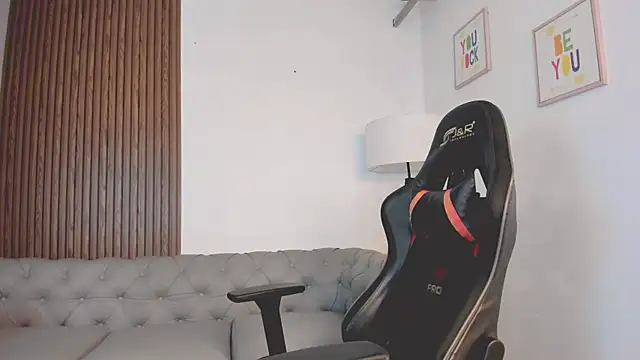 liam collins21 online show from October 16, 11:55 am