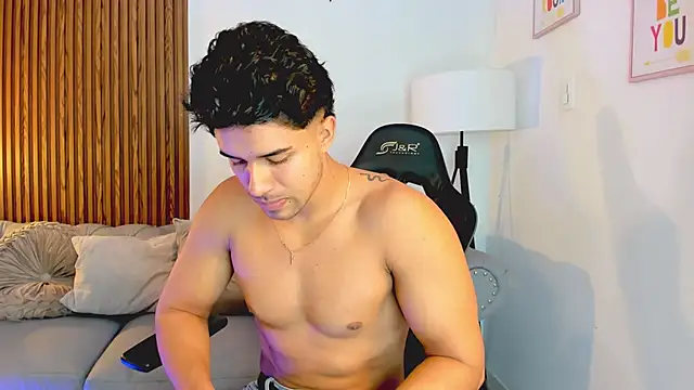 liam collins21 online show from November 4, 11:53 am