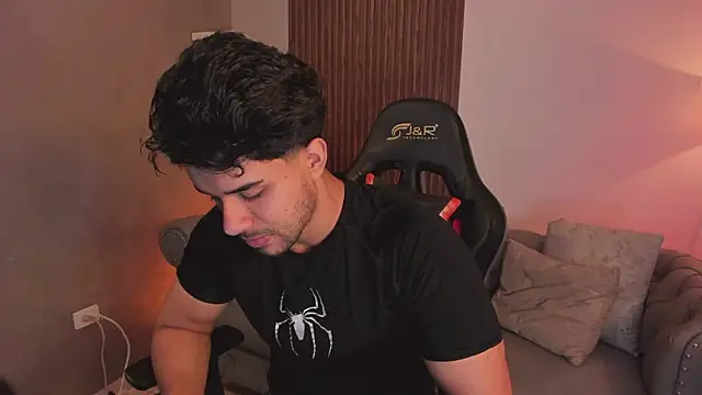 liam collins21 online show from February 15, 11:41 am