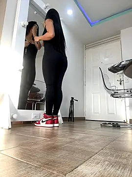 Snapshot of Lexa_queen chatting on October 15, 10:10 pm Lexa queen online show from October 15, 10:10 pm