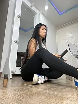 Snapshot of Lexa_queen chatting on October 22, 1:28 am Lexa queen online show from October 22, 1:28 am