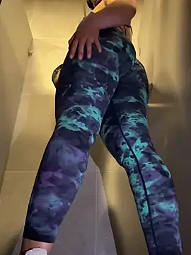 kim monti online show from March 2, 6:19 pm