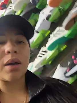 kim monti online show from March 4, 1:12 am