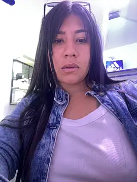 kim monti online show from October 27, 8:57 pm