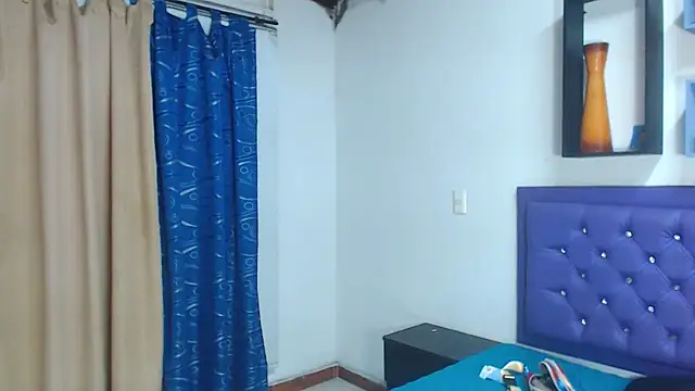 kiwii nasty online show from December 2, 11:40 pm