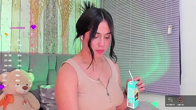 Gigi-bom online show from January 28, 3:36 am