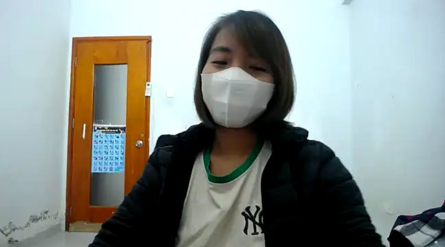 Snapshot of Michiko1 chatting on February 1, 12:58 pm Michiko1 online show from February 1, 12:58 pm