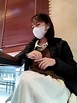 Snapshot of Michiko1 chatting on February 20, 8:39 am Michiko1 online show from February 20, 8:39 am