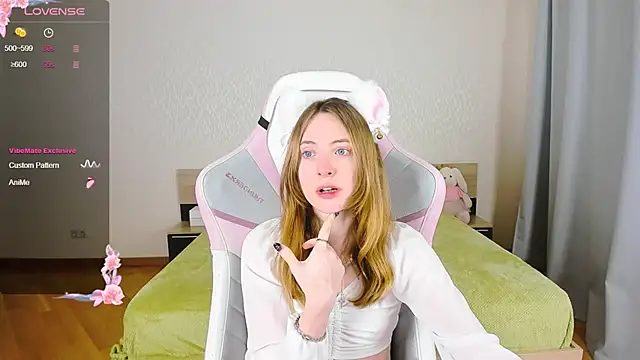 Cowell Adelina online show from October 19, 9:32 am