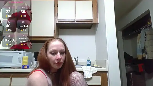 SexyRed247365 online show from March 6, 4:49 pm