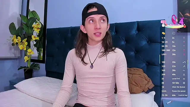 Feniix   online show from October 10, 4:22 am