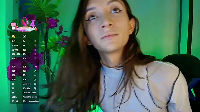 Snapshot of Feniix__ chatting on March 25, 5:24 am Feniix online show from March 25, 5:24 am