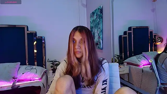 Snapshot of Feniix__ chatting on June 4, 4:51 am Feniix online show from June 4, 4:51 am