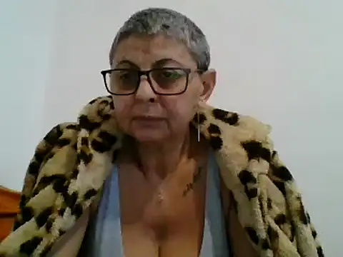 roseblak42 online show from February 6, 2:26 pm