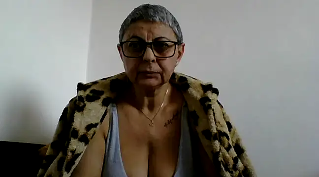 roseblak42 online show from February 14, 10:38 am