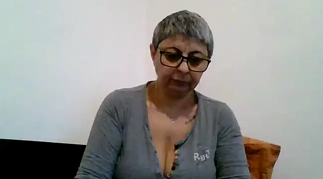 roseblak42 online show from March 7, 4:00 pm
