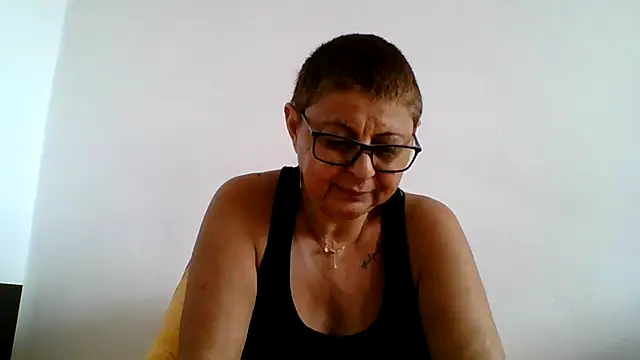 roseblak42 online show from September 15, 11:10 am