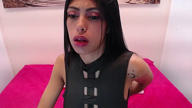 Snapshot of melisa_torrez chatting on February 13, 11:39 am melisa torrez online show from February 13, 11:39 am