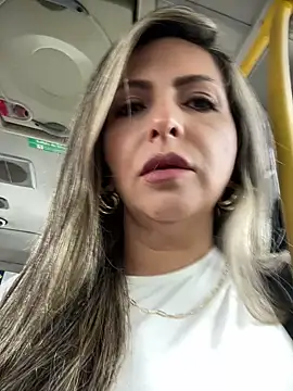  Abril-Office1 online show from December 2, 4:09 pm
